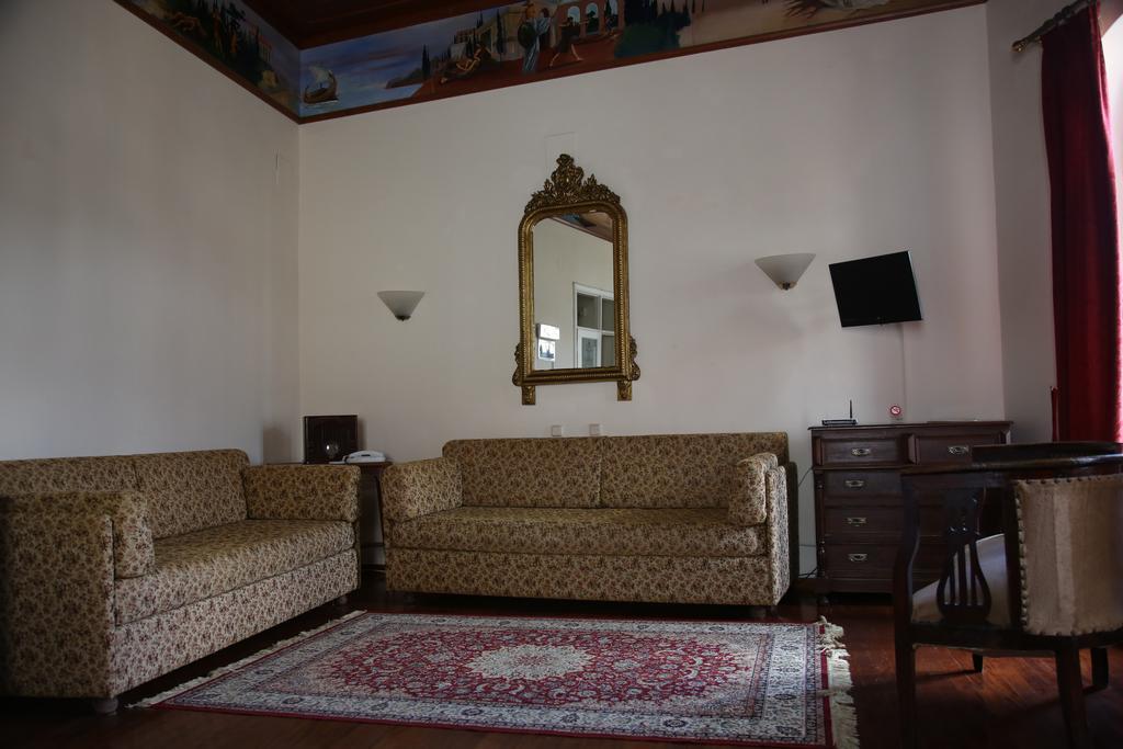 Kynthia * Panormos (Crete)