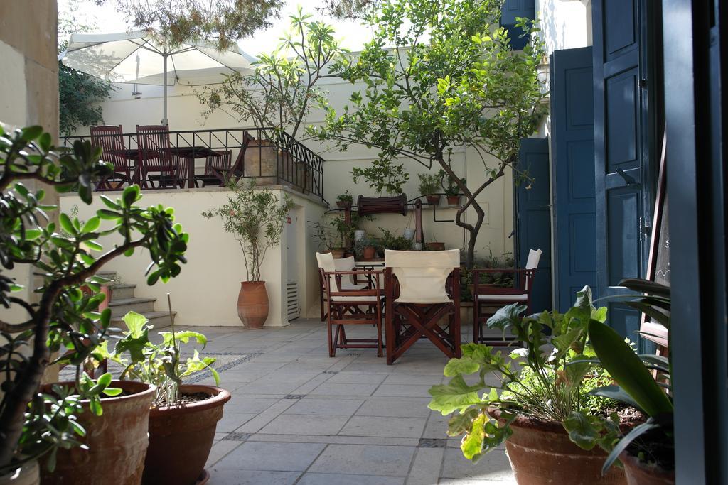 Kynthia Apartment
