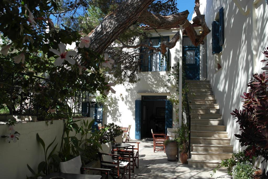 Kynthia Apartment